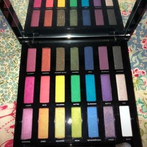 Urban Decay full spectrum palette